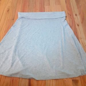 6/$20 Gray Old Navy skirt size large